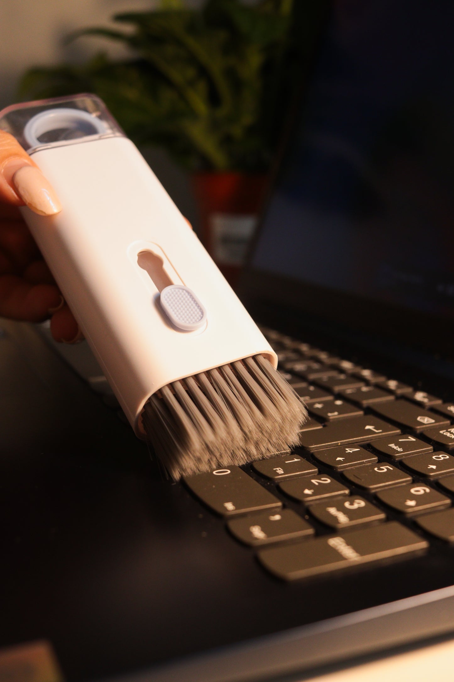 Kit de Limpieza 7 en 1 para Dispositivos - Mantén tus gadgets como nuevos