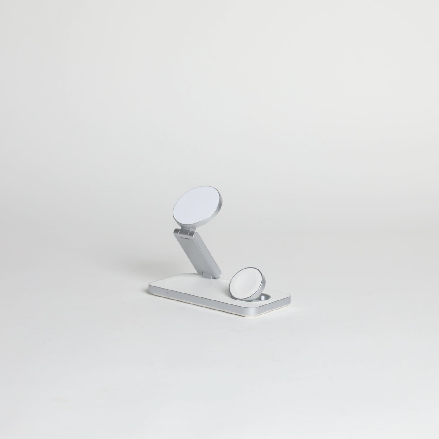 Cargador 3 en 1 Plegable - Ordena tu espacio y carga sin enredos